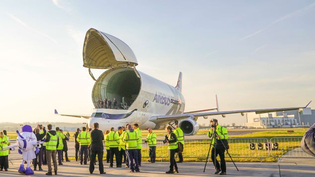 Chiếc “cá voi bay” của Airbus chính thức đi vào hoạt động sau thời gian dài thử nghiệm ảnh 1