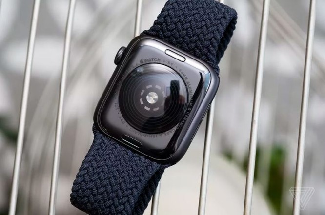 Samsung Galaxy Watch 3 vs Apple Watch SE: Smartwatch nào đáng mua với mức giá 10 triệu đồng? ảnh 10