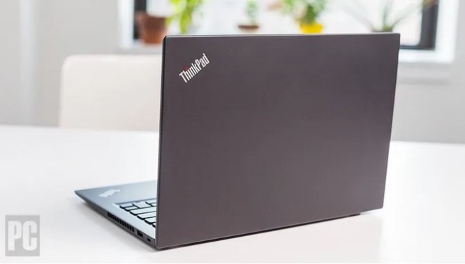 ThinkPad T490s vs ThinkPad X1 Carbon Gen 8: Đẹp, mỏng nhẹ, tinh tế ảnh 3