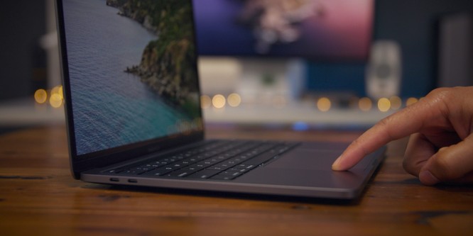 Macbook Pro 13 2020 vs ThinkPad X1 Carbon Gen 8: Chọn MacOS hay Windows ? ảnh 5