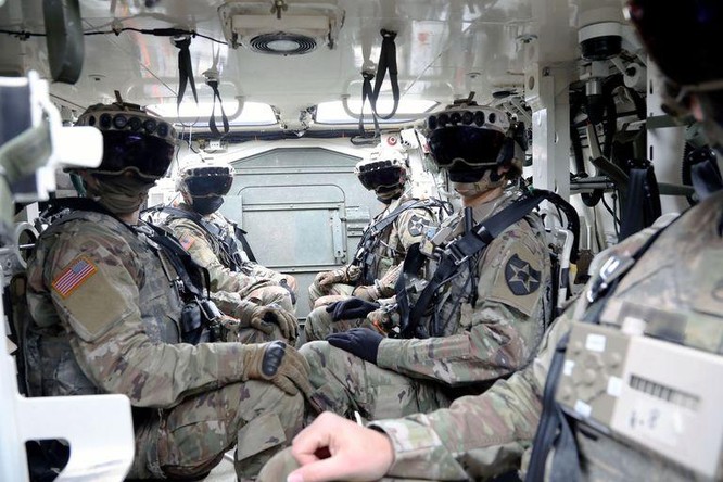 Kính bảo hộ mới của quân đội Mỹ cho phép binh lính nhìn xuyên vật thể ảnh 2