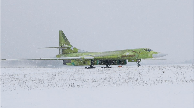 "Thiên nga trắng" - máy bay ném bom chiến lược nguy hiểm nhất của Nga thời điểm hiện tại ảnh 3