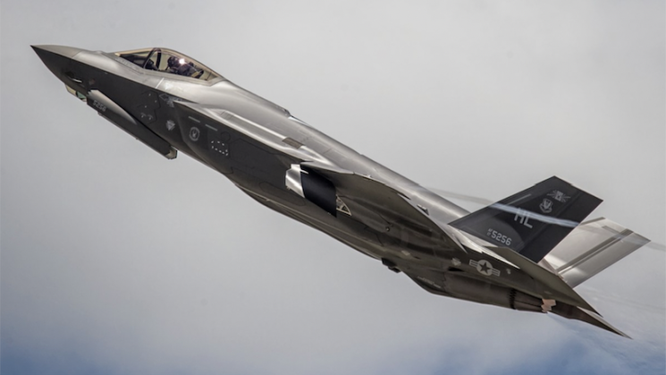 Gripen E vs F-35: Đâu là máy bay chiến đấu một động cơ tốt nhất thế giới? ảnh 4