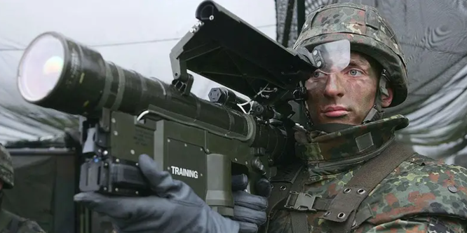Tổng hợp các loại vũ khí Mỹ cung cấp cho Ukraine trong cuộc chiến với Nga ảnh 1