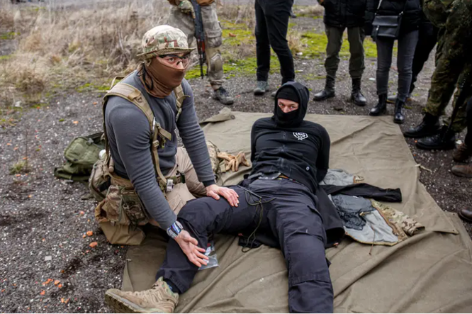 Cựu binh Mỹ chia sẻ cách quân đội Ukraine có thể chống lại các cuộc tấn công của Nga ảnh 2