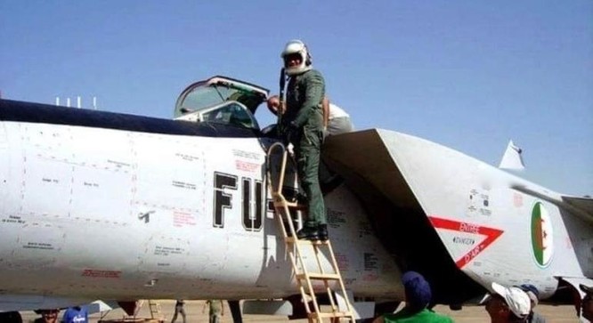 Tiêm kích MiG-25 của Algeria nguy hiểm như thế nào? ảnh 1
