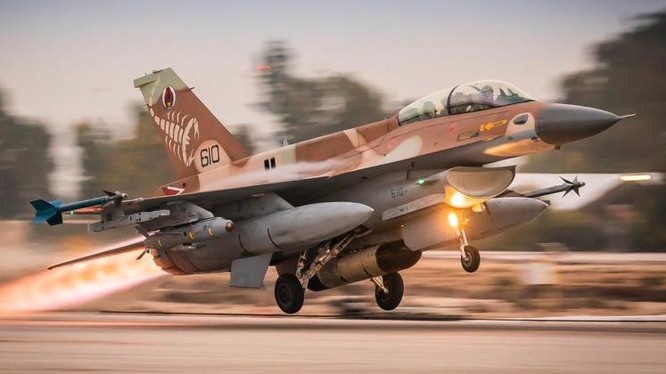 Hệ thống phòng không S-300 của Syria bắn cảnh cáo tiêm kích F-16 của Israel ảnh 1