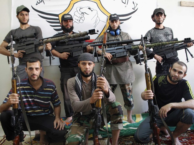 Mỹ hỗ trợ nhiều nhóm phiến quân tại Syria nhằm lật đổ Assad