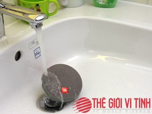 Cận cảnh loa chống nước JBL Clip 2 vừa mở bán ảnh 5