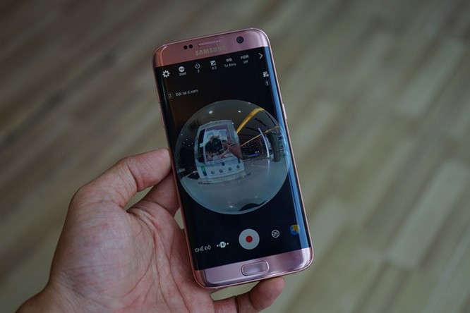 Cận cảnh Samsung camera Gear 360 giá 7 triệu đồng ảnh 10