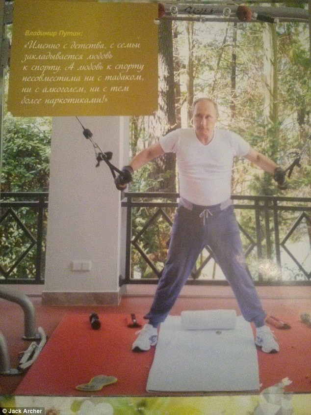 Nước Nga phát sốt với chùm ảnh lịch 2016 về tổng thống Putin ảnh 2