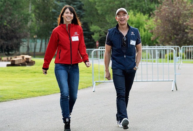 Khám phá cuộc sống của vợ chồng tỷ phú Jeff và MacKenzie Bezos ảnh 6