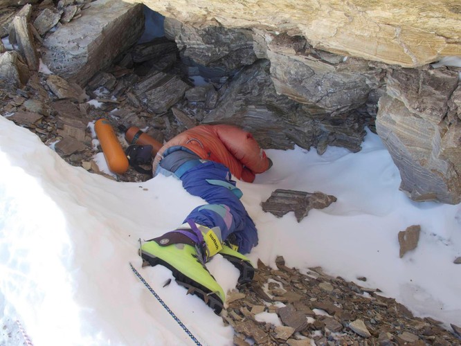 Nhiệt độ đỉnh Everest lạnh đến mức xác chết không phân hủy, liệu di thể người cổ đại có trên đó? ảnh 3