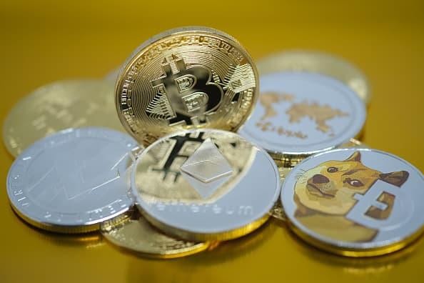 Điều gì sẽ xảy ra nếu bạn đầu tư 100 USD vào Bitcoin năm 2009? ảnh 1