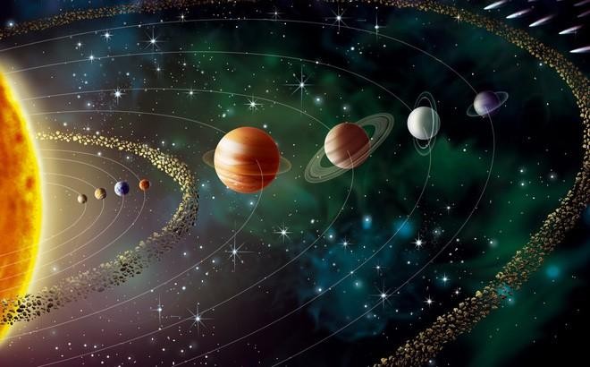 Hệ Mặt Trời gồm Mặt Trời ở trung tâm và các thiên thể quay quanh theo những  quỹ đạo xác định