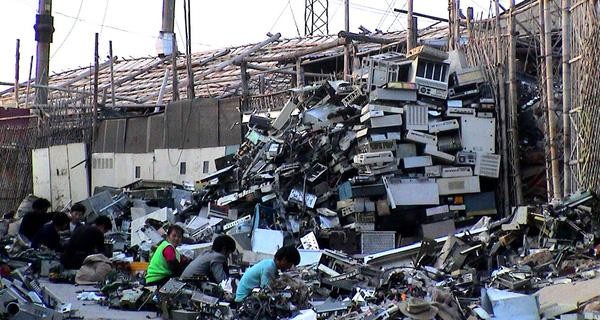 Thâm nhập vào thế giới tái chế đồ cũ và rác thải điện tử ở Trung Quốc ảnh 4