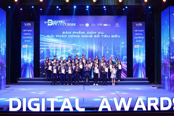 Vinh danh 49 chủ nhân Giải thưởng Chuyển đổi số Việt Nam - Vietnam Digital Awards năm 2022 ảnh 2