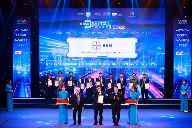 Vinh danh 49 chủ nhân Giải thưởng Chuyển đổi số Việt Nam - Vietnam Digital Awards năm 2022 ảnh 14