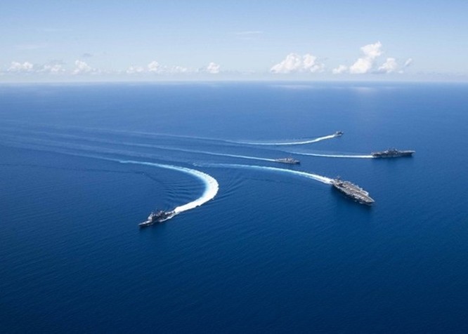 Hải quân Mỹ tập trận rầm rộ ở Biển Đông ảnh 2