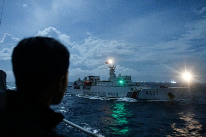Indonesia công bố hình ảnh chi tiết cuộc đối đầu với tàu Trung Quốc trên vùng biển Natuna ảnh 6