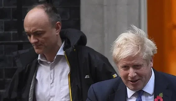 Video cố vấn Thủ tướng Anh Boris Johnson bỏ chạy sau khi nghe tin sếp bị COVID-19 gây bão mạng ảnh 2
