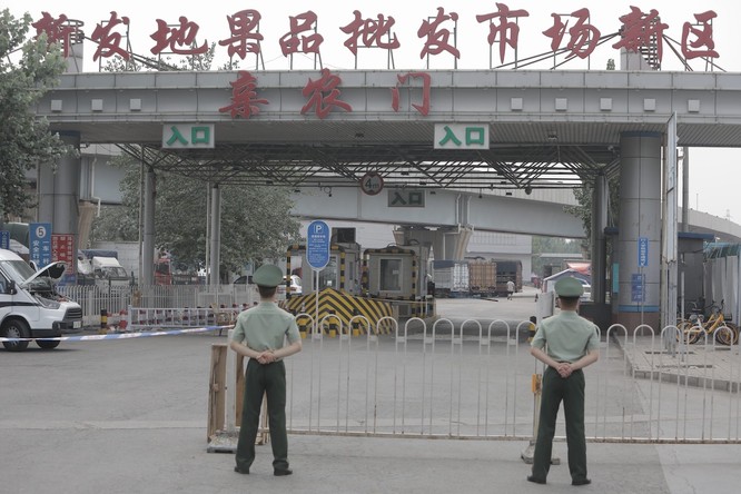 79 người nhiễm bệnh sau bốn ngày, liệu Bắc Kinh có trở thành Vũ Hán thứ hai? ảnh 3