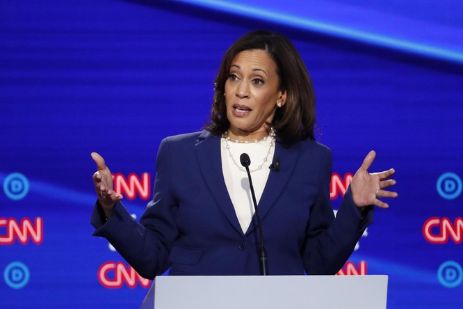Ông Biden lựa chọn bà Kamala Harris đứng chung liên danh, TT Trump chê bai hết lời ảnh 2