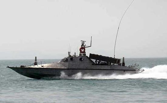 Chuẩn bị ứng phó tàu sân bay Mỹ, Hải quân Iran trang bị thêm 340 xuồng cao tốc mang tên lửa ảnh 5