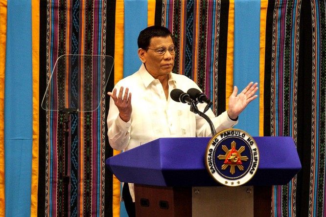 Tổng thống Philippines: “Dù có bị Trung Quốc giết tôi cũng không rút tàu!” ảnh 1