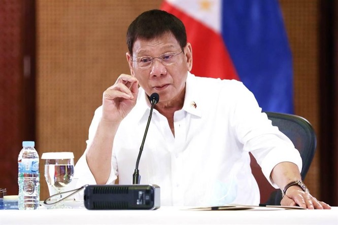Ông Duterte rút lui, cho con gái ra tranh cử tổng thống Philippines để bảo vệ cha? ảnh 1