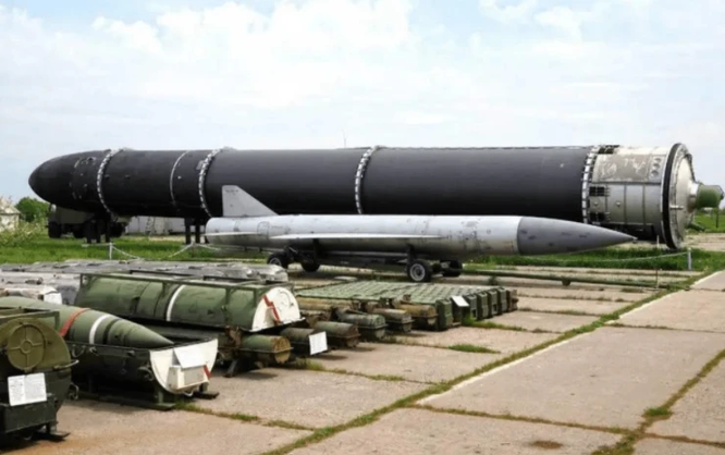 Một số chính khách Ukraine hối hận vì đã giải trừ vũ khí hạt nhân ảnh 2