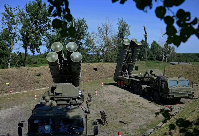 Mỹ yêu cầu Thổ Nhĩ Kỳ chuyển giao tên lửa phòng không S-400 cho Ukraine, Ankara im lặng ảnh 2