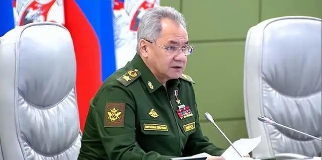 TASS: Hơn 1.000 tù binh Ukraine bị bắt ở nhà máy thép Azovstal đã được áp giải về Nga để điều tra ảnh 1