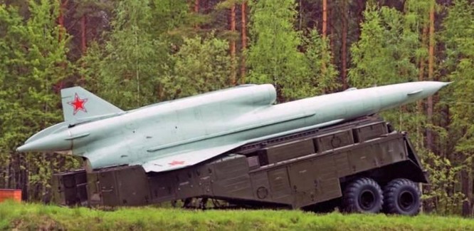 Ukraine sử dụng máy bay phản lực không người lái Tu-141 tập kích hai sân bay Nga hôm 5/12? ảnh 8