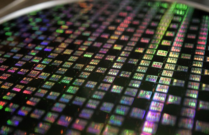 Trung Quốc xoay trục, chuyển sang sản xuất chip bằng các nút công nghệ trưởng thành ảnh 2