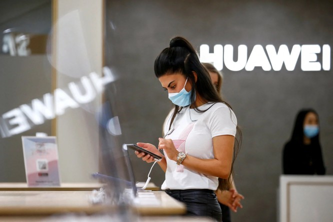 Huawei bác bỏ suy đoán phát triển công nghệ chip 7 nm, tránh các lệnh trừng phạt mới của Mỹ ảnh 1