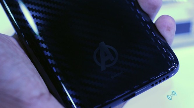 OnePlus ra mắt mẫu smartphone phiên bản Vũ trụ Marvel ảnh 4