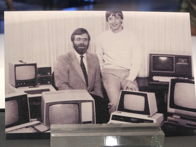 Rò rỉ tấm danh thiếp đầu tiên của Bill Gates tại Microsoft, sau khi rời khỏi Havard ảnh 1