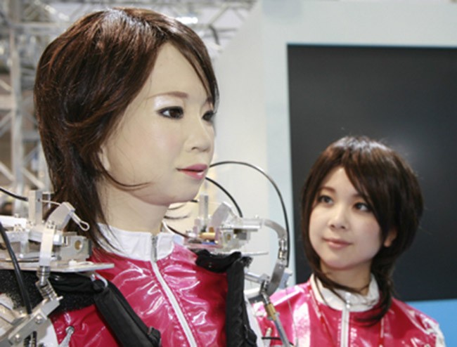 Đến năm 2050 con người sẽ cưới robot? ảnh 4