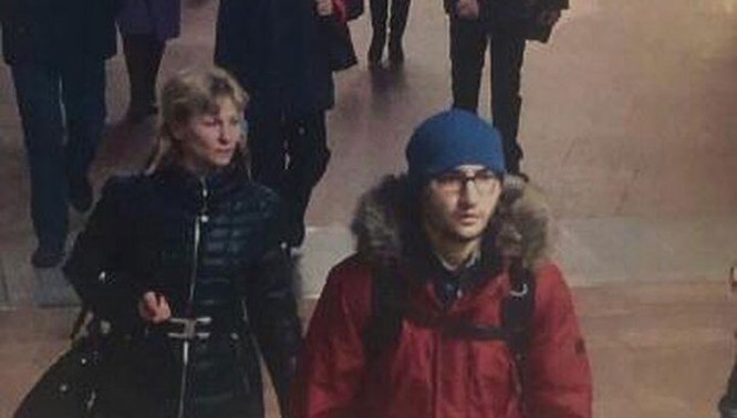 Ảnh mới kẻ khủng bố trước và sau vụ nổ tàu điện ngầm ở St Peterburg (18+) ảnh 2