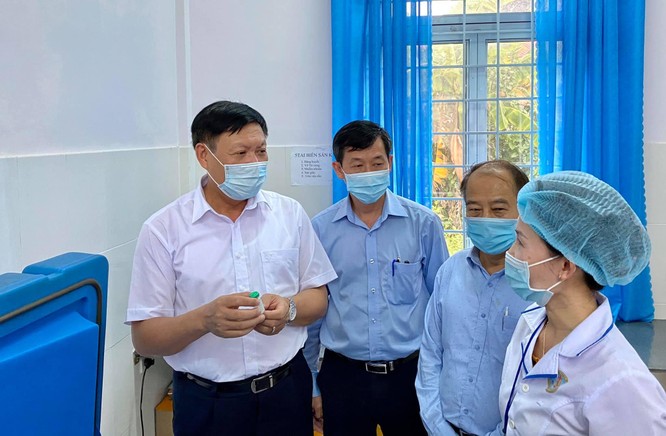 Một số địa phương hiểu khác nhau về “ổ dịch” và “cách ly”: Giải thích của Thứ trưởng Đỗ Xuân Tuyên ảnh 2