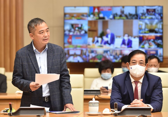 Thủ tướng Chính phủ gặp mặt, biểu dương đại diện lực lượng y tế tuyến đầu chống dịch ảnh 6