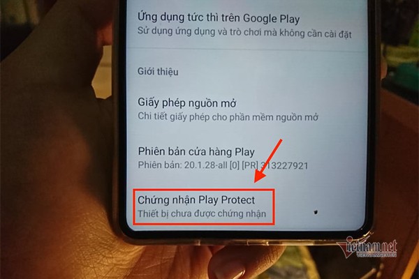 Thông tin hiển thị trên Bphone 86 cho thấy mẫu điện thoại này chưa đạt chứng nhận Play Protect của Google.