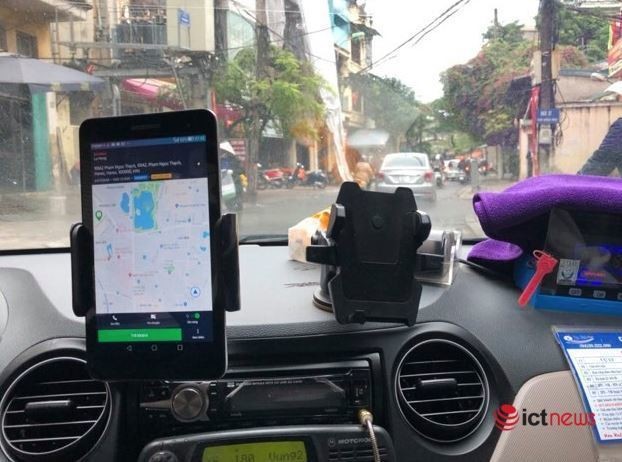 Tăng thuế taxi công nghệ: Ai là người phải gánh? ảnh 1
