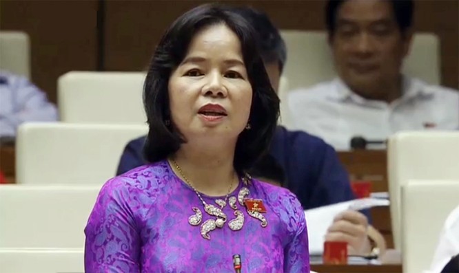 Đường gom cho “cao tốc 34.500 tỷ mới làm đã hỏng”: Bộ trưởng Thể nói tiền có sẵn, chờ địa phương giao mặt bằng thôi ảnh 1