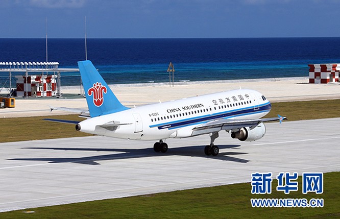 Trung Quốc ngang nhiên cho máy bay đáp xuống Đá Chữ Thập, thách thức dư luận quốc tế, gây căng thẳng khu vực