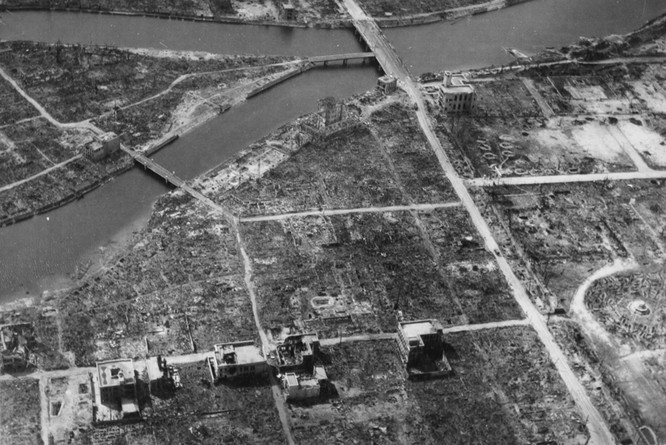Chùm ảnh độc thảm họa hạt nhân Hirosima 70 năm trước ảnh 15
