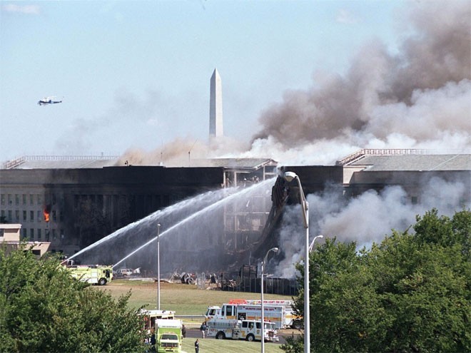 Những hình ảnh khiến người Mỹ không quên vụ 11/9 ảnh 19
