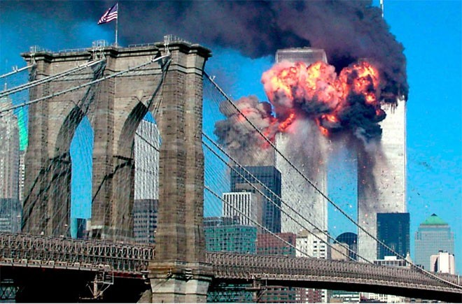 Những hình ảnh khiến người Mỹ không quên vụ 11/9 ảnh 3