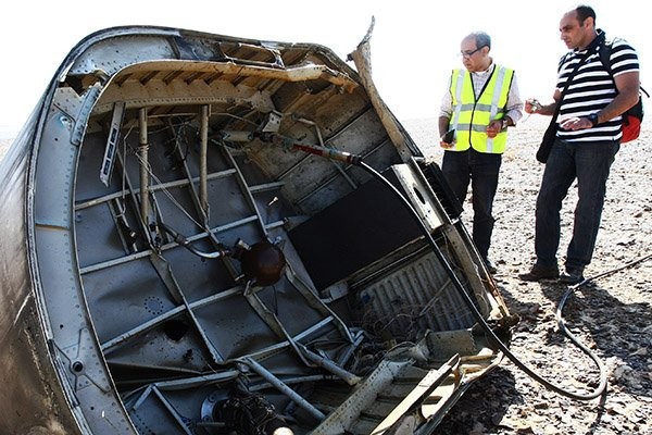 Tại hiện trường tai nạn A321 có những vật thể lạ ảnh 14